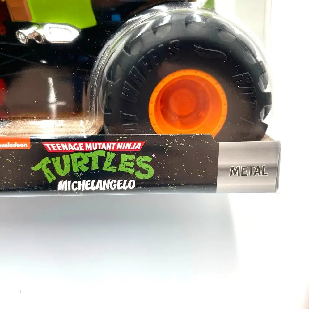 Monster Trucks Oversized Teenage Mutant Ninja Turtles Michelangelo Diecast Car